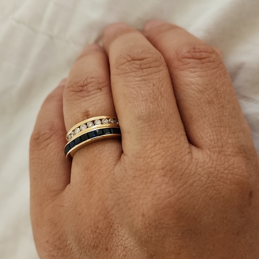 Diamond channel set ring 14k
